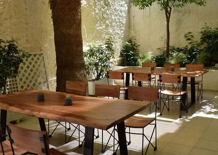 Majestic - Adults Only