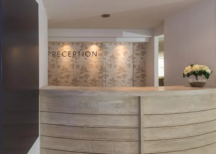 Majestic - Adults Only Otel 3*