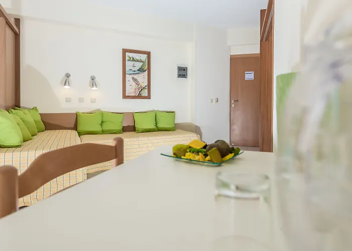 Majestic - Adults Only Otel 3*