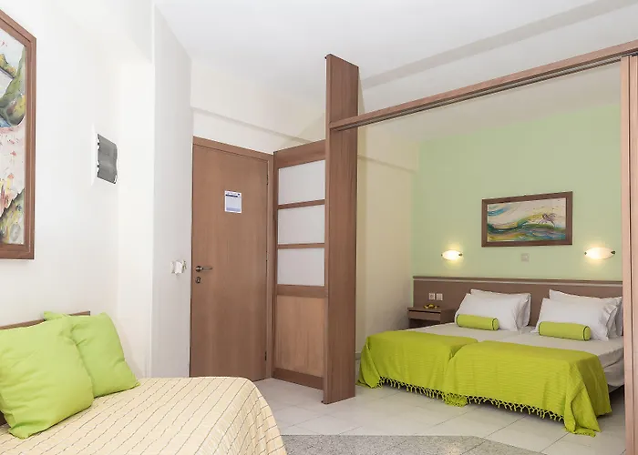 Majestic - Adults Only