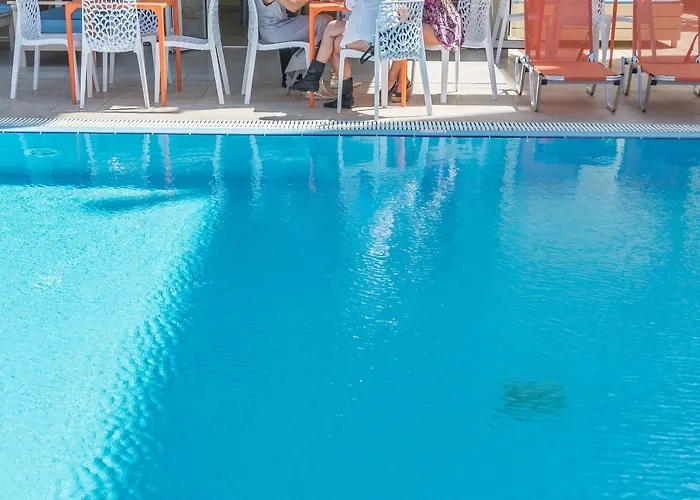 Majestic - Adults Only Otel 3*