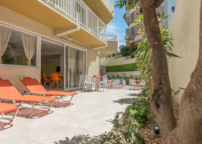 Otel Majestic - Adults Only 3*