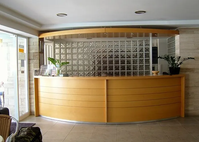 Otel Majestic - Adults Only 3*