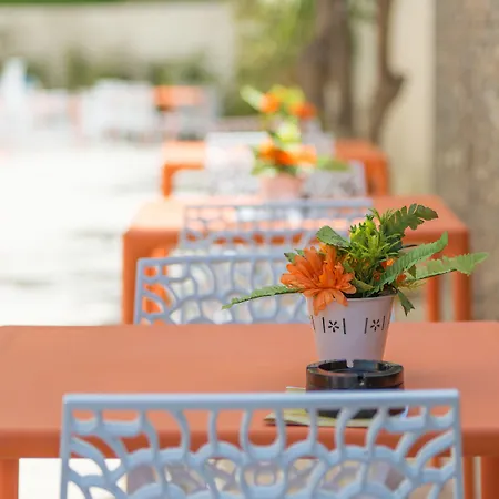 Majestic - Adults Only Hotel