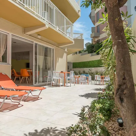 Majestic - Adults Only Hotel 3*